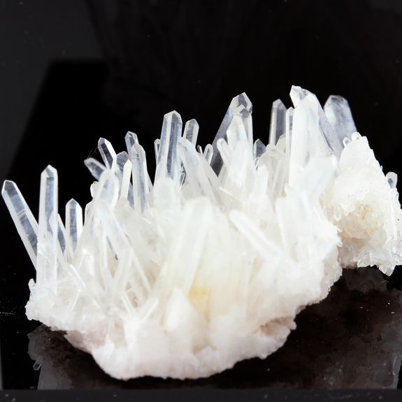 Quartz " cristal de roche ". 44.1 ct.