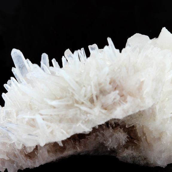 Quartz " cristal de roche ". 165.6 ct.