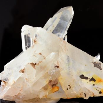 Quartz " cristal de roche ". 68.2 ct.