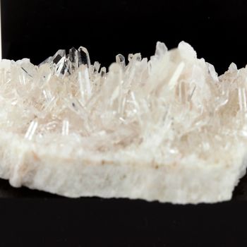 Quartz " cristal de roche ". 90.6 ct.