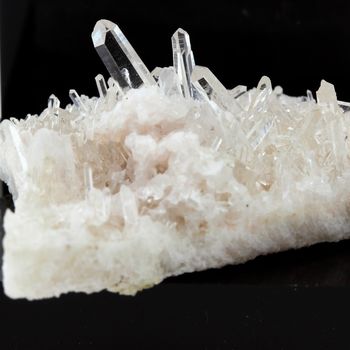 Quartz " cristal de roche ". 90.6 ct.