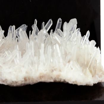 Quartz " cristal de roche ". 133.2 ct.