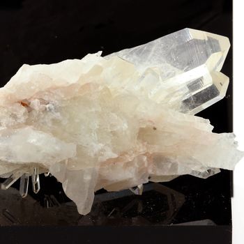 Quartz " cristal de roche ". 219.6 ct.