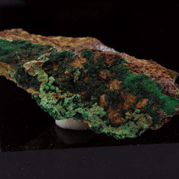 Gillardite + Gaspéite.