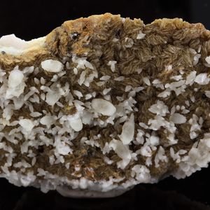 Sphalérite & Siderite on Dolomite.