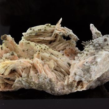 Pyrite on Baryte.