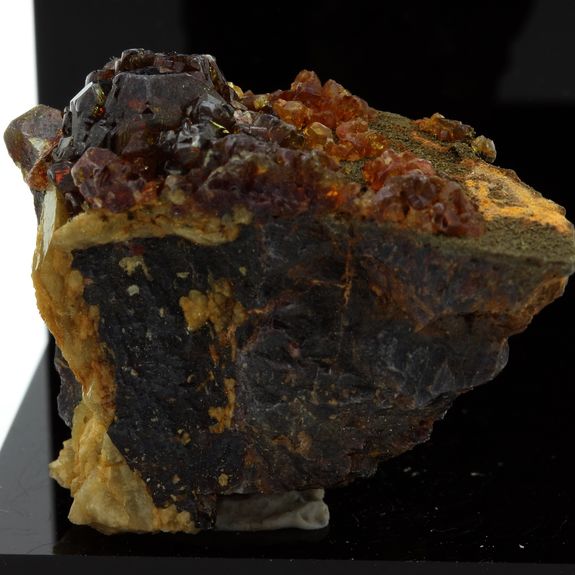 Sphalerite (Blende) + Siderite.