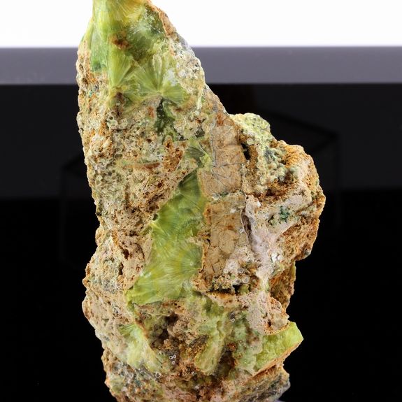 Wavellite.