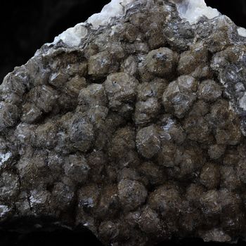 Rancieite on mangano-calcite.