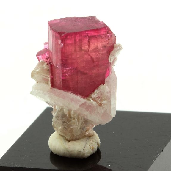 Tourmaline Elbaite Rubellite. 8.60 ct.