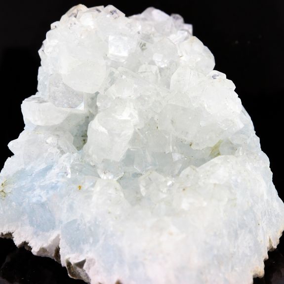 Apophyllite. 150.4 ct.
