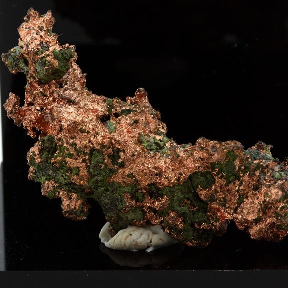 Cuivre natif. 69.35 ct.