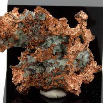 Cuivre natif. 70.35 ct.