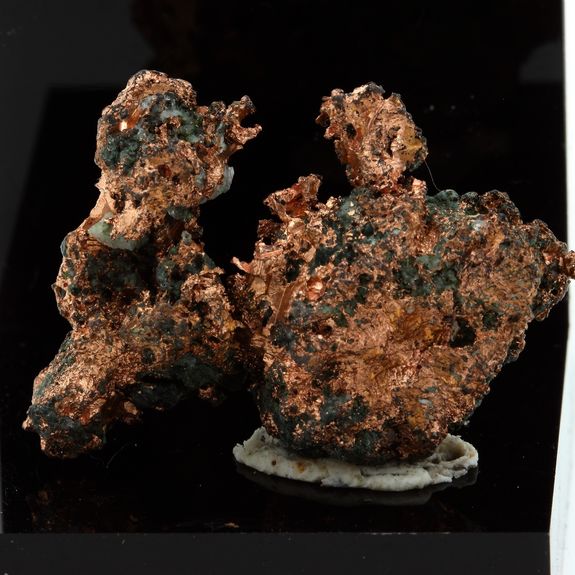 Cuivre natif. 110.3 ct.