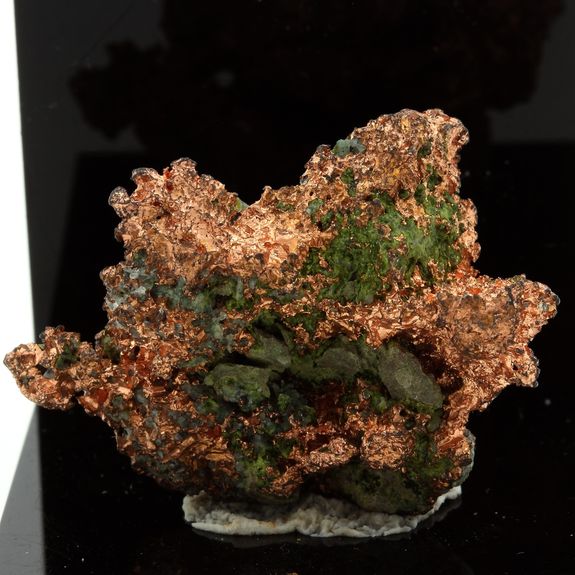 Cuivre natif. 130.4 ct.