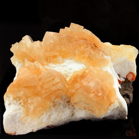 Heulandite. 155.2 ct.