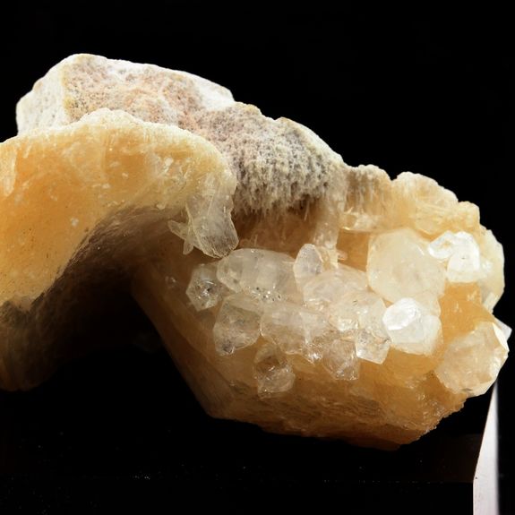 Stilbite et Apophyllite. 200.3 ct.