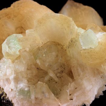 Stilbite et Apophyllite. 305.2 ct.