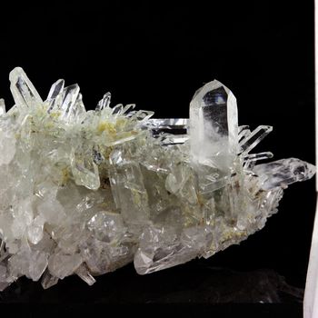 Quartz cristal de roche. 120.3 ct.
