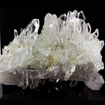 Quartz cristal de roche. 120.3 ct.