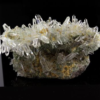 Quartz cristal de roche. 80.2 ct.