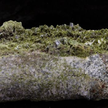 Epidote. 1495.2 ct.