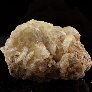 Baryte. 730.7 ct.