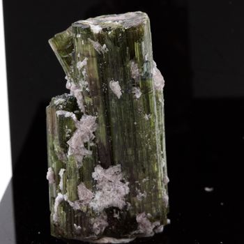 Tourmaline Elbaite. 66.26 ct.