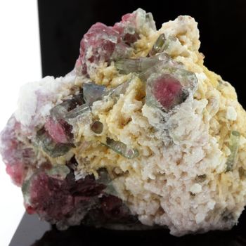 Tourmaline Elbaite. 140.2 ct.