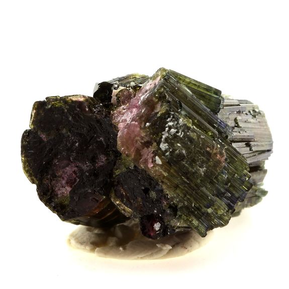 Tourmaline Elbaite. 84.03 ct.