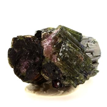 Tourmaline Elbaite. 84.03 ct.