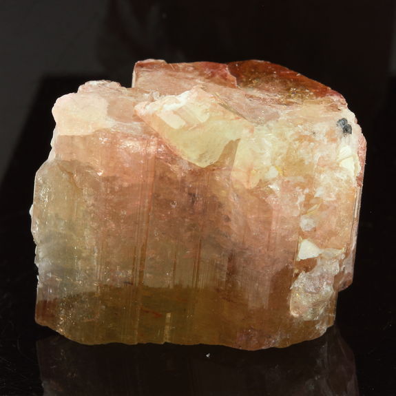 Tourmaline Elbaite. 83.68 ct.