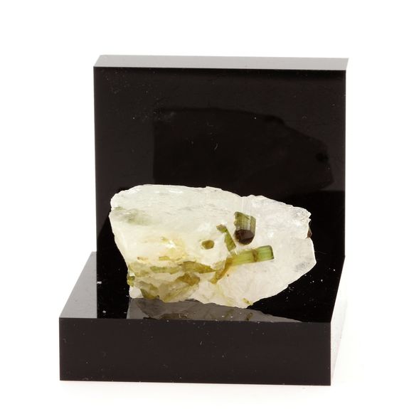 Tourmaline Elbaite sur Quartz. 68.48 ct.