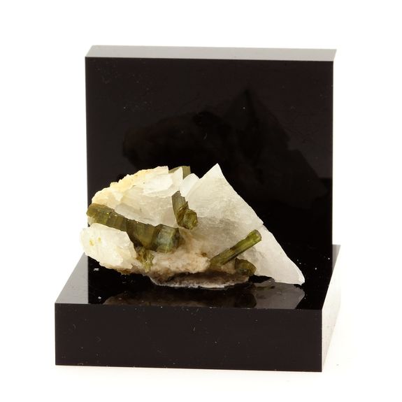 Tourmaline Elbaite sur Quartz. 41.69 ct.