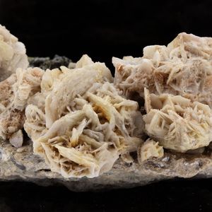 Baryte. 1110.4 ct.