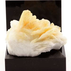 Baryte. 205.4 ct.