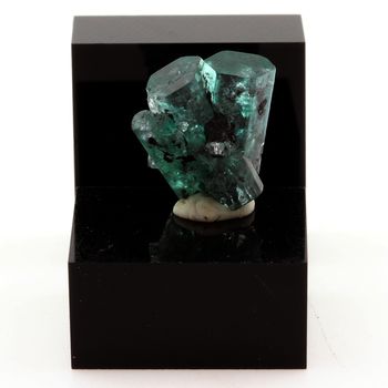 Emeraude. 7.44 ct.