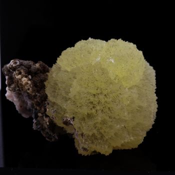 Calcite. 51.02 ct.