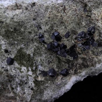 Grenat Melanite. 561.1 ct.