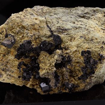 Grenat Melanite. 311.4 ct.