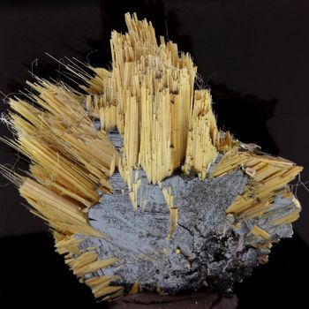 Rutile + Hematite. 24.33 ct.