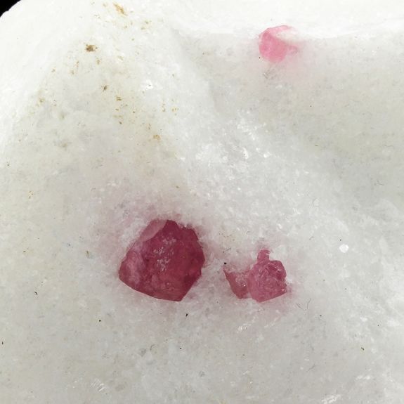 Spinelle. 1155.7 ct.