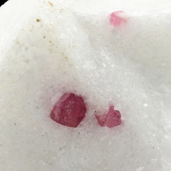 Spinelle. 1155.7 ct.