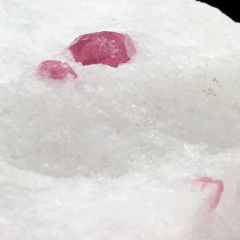 Spinelle. 1155.7 ct.