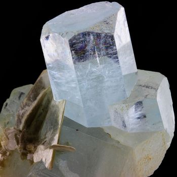 Aigue-Marine, Muscovite. 277.9 ct.