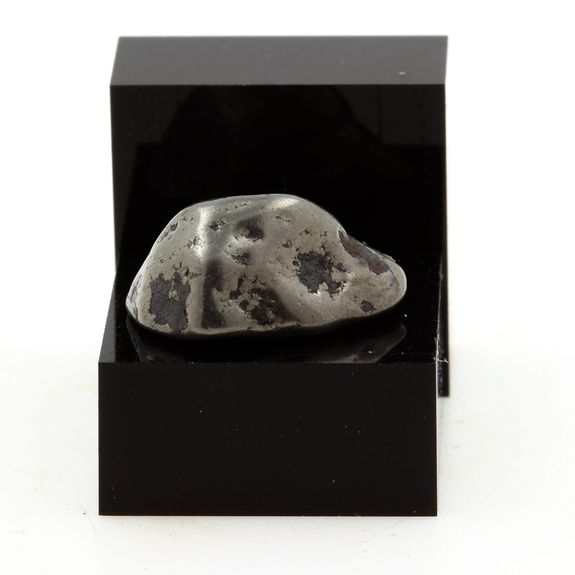 Météorite. 22.31 ct.