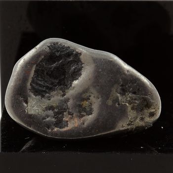 Météorite. 22.31 ct.