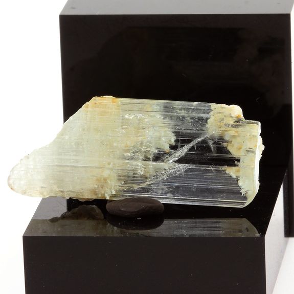 Topaze, Albite. 19.07 ct.