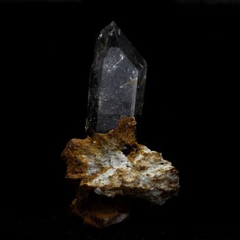 Quartz cristal de roche. 27.87 ct.