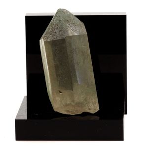 Quartz fumé. 218.6 ct.